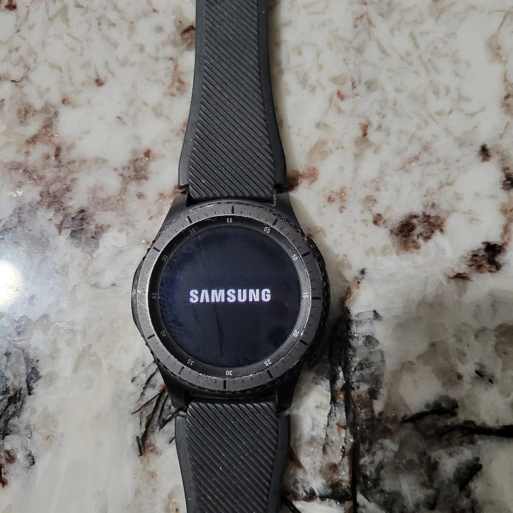 Samsung Galaxy S3 Smartwatch with Circular Display